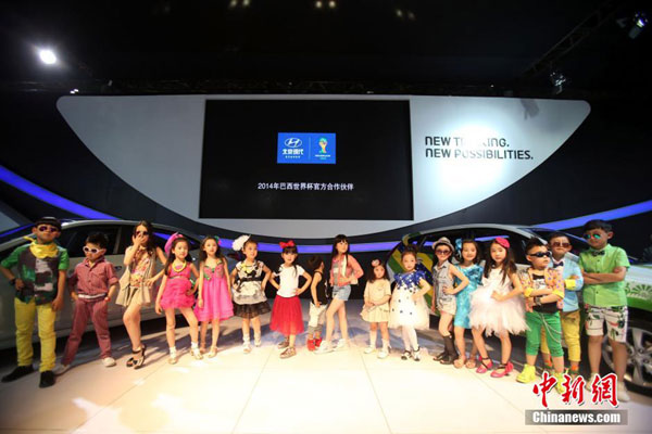 Models and children banned from Shanghai auto show