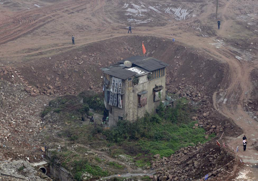 Stubborn 'nail houses' in China