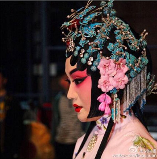 Peking Opera headdress angers conservationists