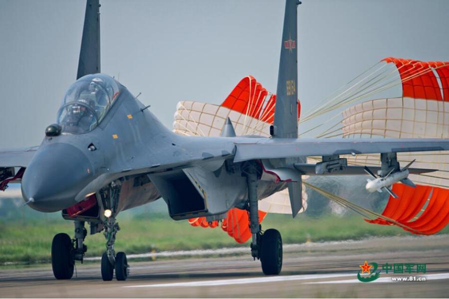 Stunning photos of China's fighter planes