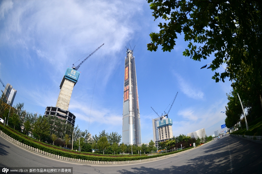 World's second tallest building capped in Tianjin