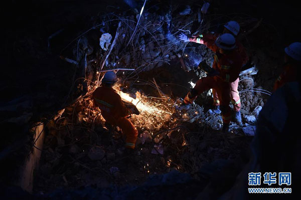Rescuers search survivors after devastating landslide hits Shenzhen