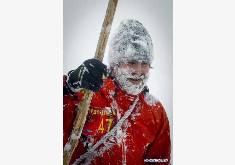 Snow brings fun to Xinjiang village