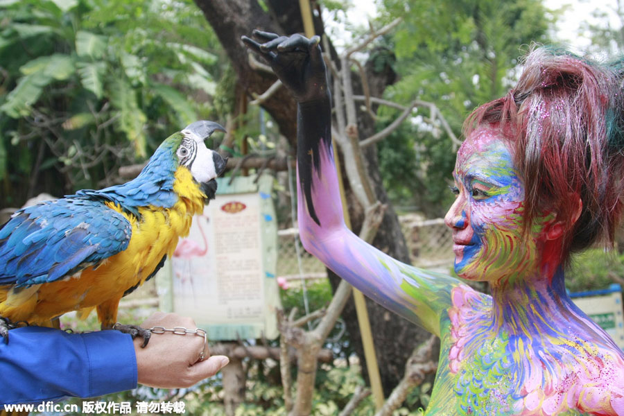 Bodypainting appeals to protect animals