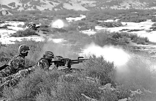 Marines conduct live-fire exercises in Xinjiang
