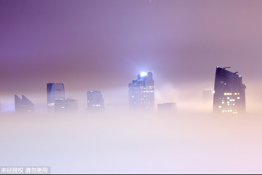 Fog turns Qingdao city into a fairyland