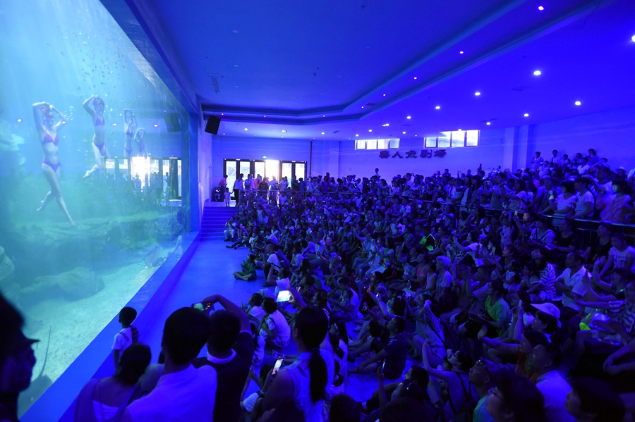 'Mermaids', dancers and whales create a splash at Guizhou's ocean park