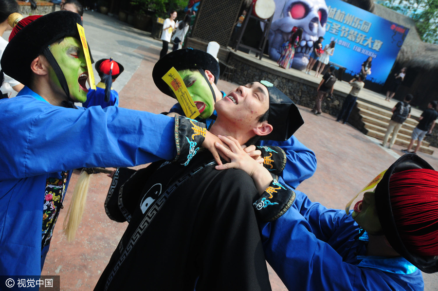Students 'die' to get closer to each other in Hangzhou