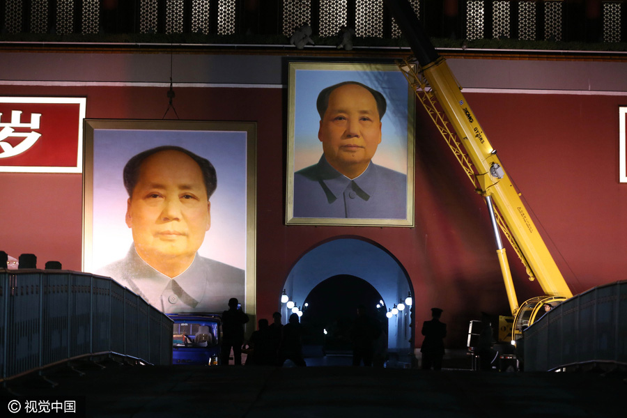 New Mao Zedong's portrait graces Tian'anmen