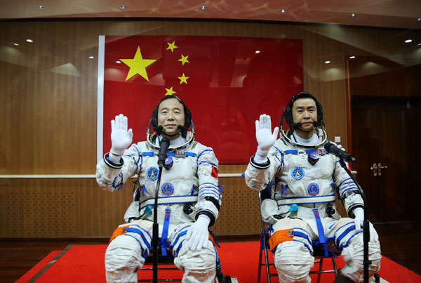 Shenzhou XI astronaut to spend 50th birthday in space