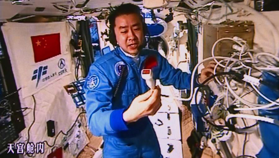 Life in space captured on Tiangong-II
