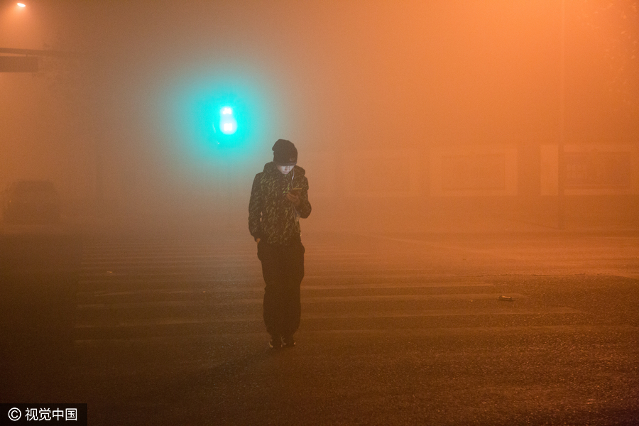 Smog chokes capital as AQI readings spike