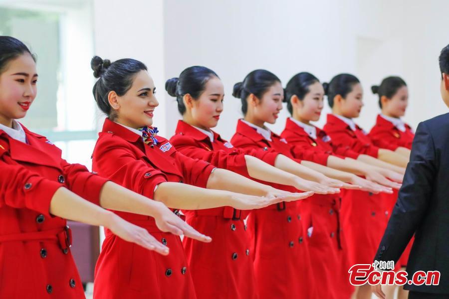 Foreign teachers apply to be flight attendants
