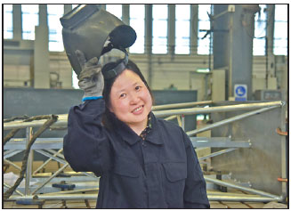 Female welder lights up male-dominated industry