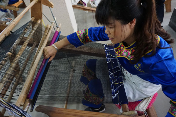 Ethnic culture helps eradicate poverty in Hunan