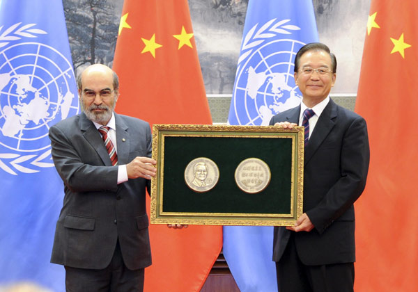 Chinese premier awarded Agricola Medal