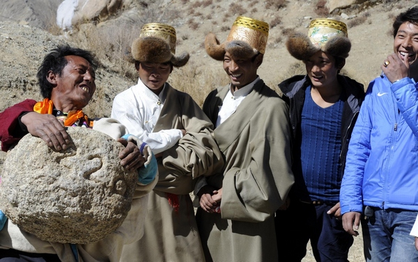 Tibetans observe 'Year of Water Snake'