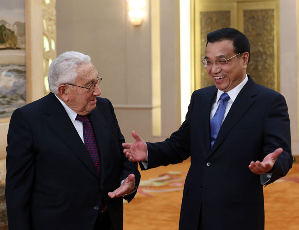 Chinese premier meets Kissinger