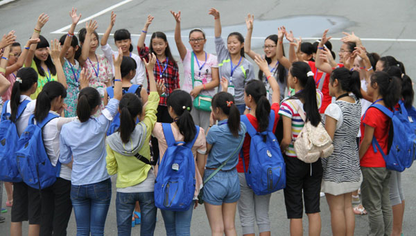 Students from Sichuan quake area enjoy Russia trip