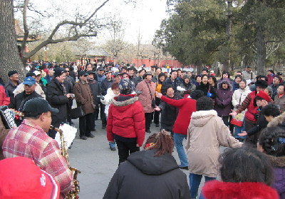 Enjoy Beijing's park life