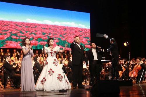 'Road to Revival' starts China tour
