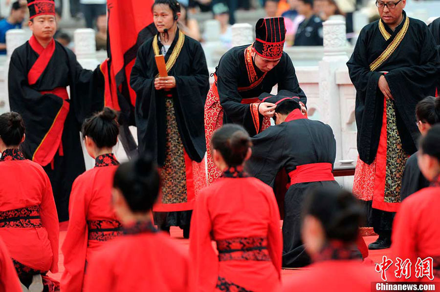 Ancient coming-of-age ceremony revived in Xi’an