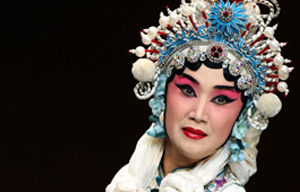 Little amateurs perform Peking Opera in Tianjin