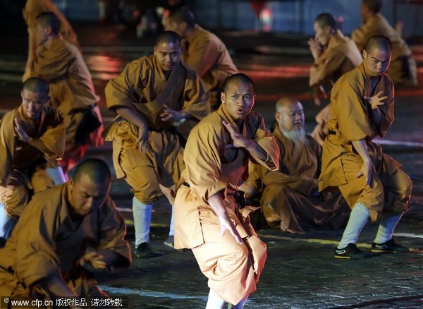 Shaolin kung fu performance hits Red Square