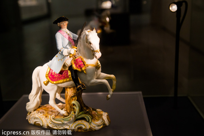 Nanjing hosts European porcelain exhibit