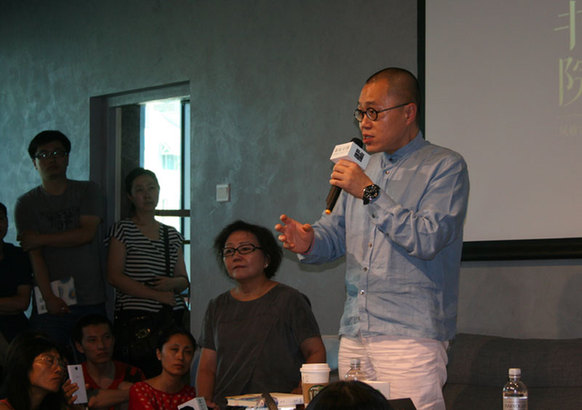 Leung Man-tao talks on his new book