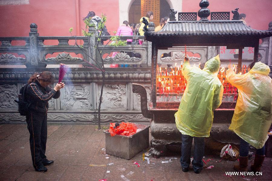 Buddhist ritual held on Jiuhua Mountain in E China's Anhui