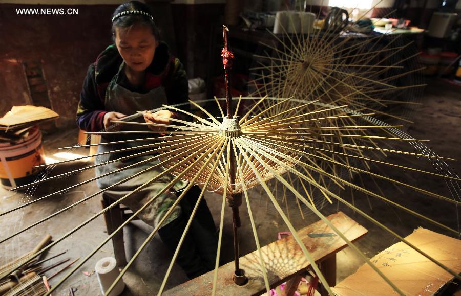 Oil paper umbrellas made in Sichuan