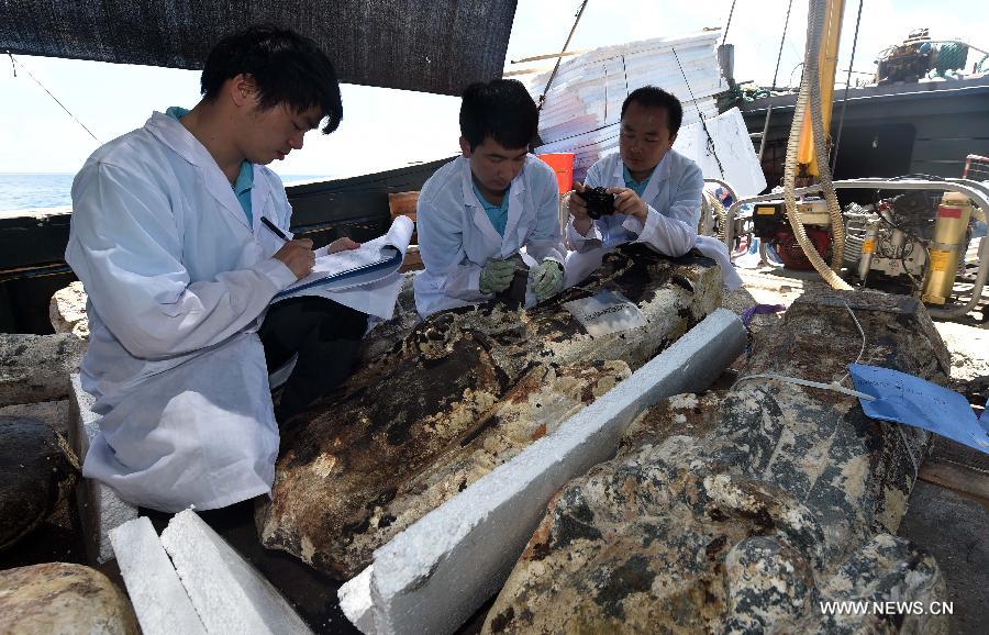 Chinese archaeological team explores Shanhu Island in South China Sea