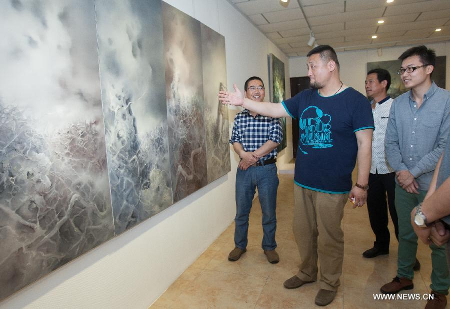 Exhibition of oil paintings by Zhang Yucong held in Beijing