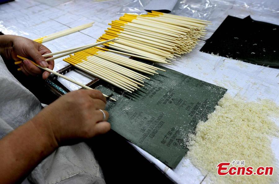 Old chopsticks manufacturer facing decline