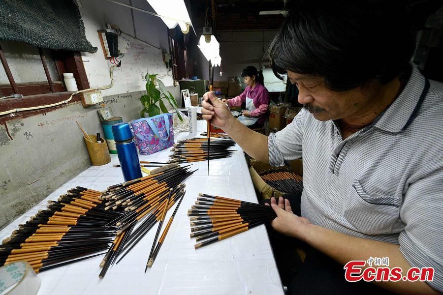 Old chopsticks manufacturer facing decline