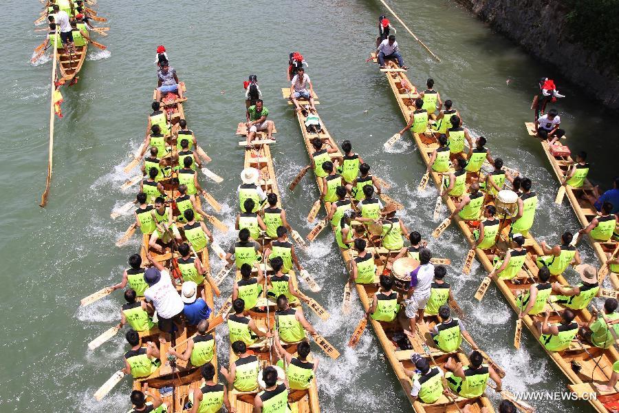 Dragon Boat Festival celebrated in Central China's Hunan