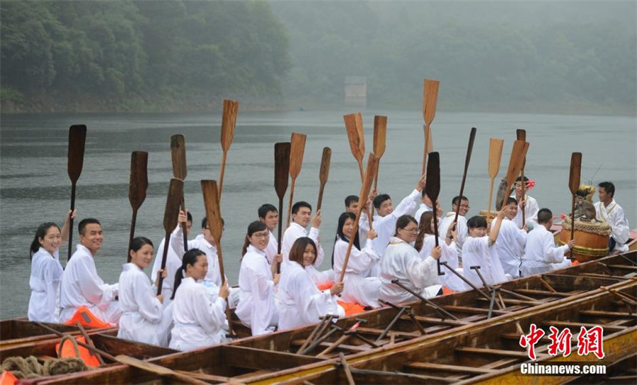 Monkey drummers bring fun to dragon boat race