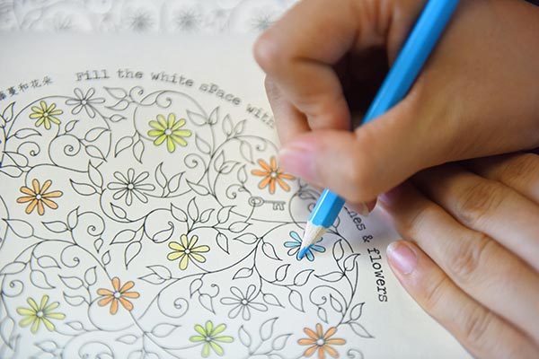 Coloring book tops China's best-seller list