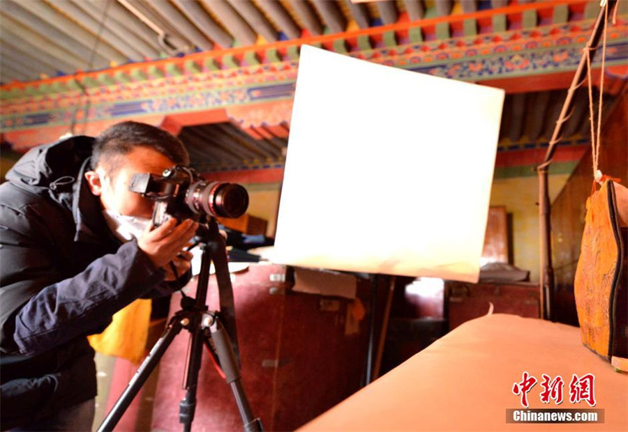Tibet to complete registering 200,000 cultural relics