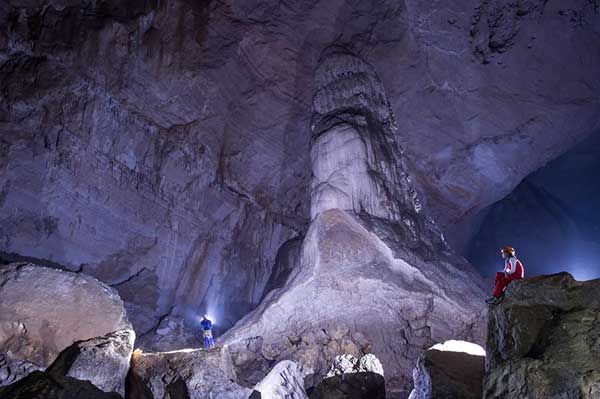 New measurement, fossils found at China's longest cave