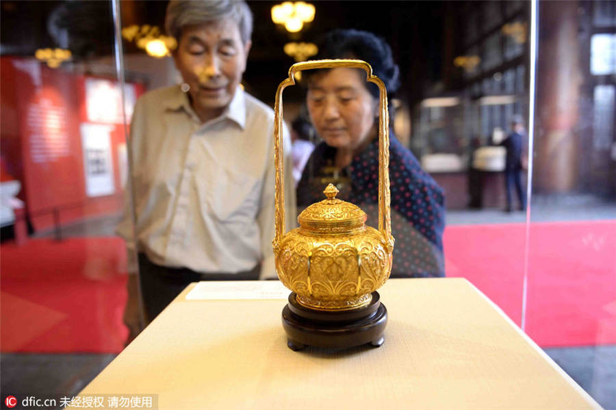 Beijing Taimiao Temple stages superb crafts show