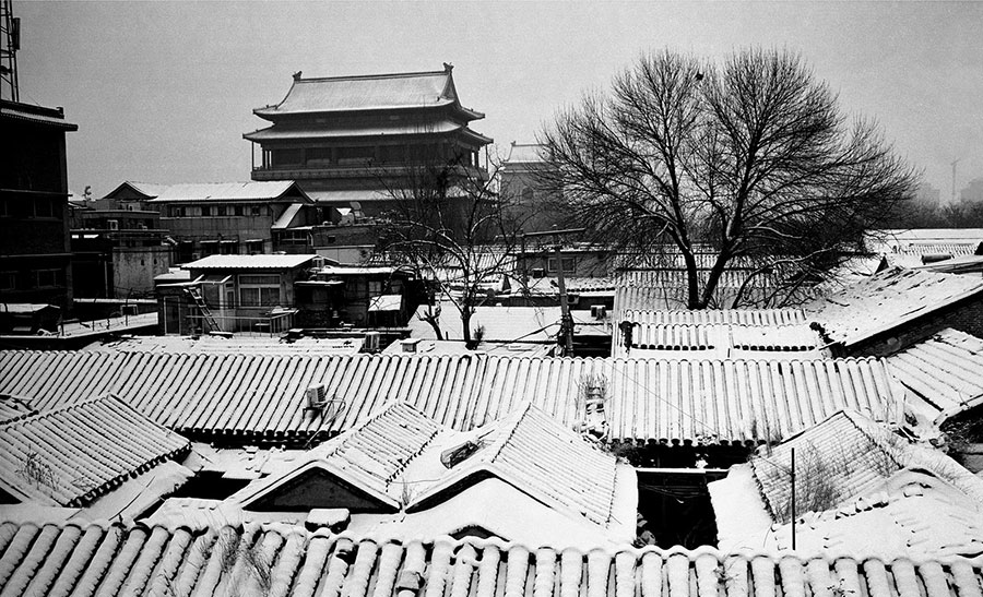 Photo exhibition narrates charm of old Beijing