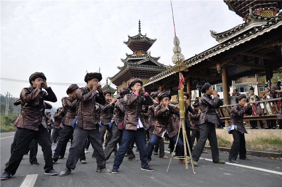 Dong ethnic group celebrate cultural and arts festival in Guizhou