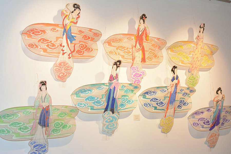 Chinese kites and fans exhibition on display in Sydney