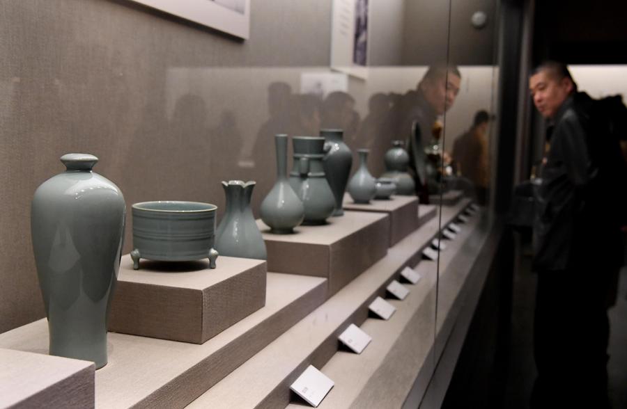 1st Central China International Ceramics Biennale opens to public