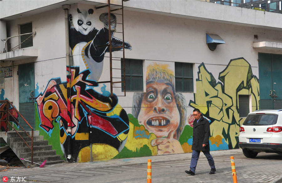 Graffiti art brightens up streets of Shanghai