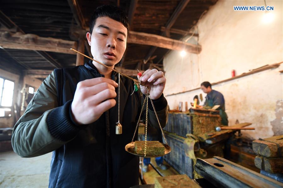 Intangible cultural heritage: Making hookah in NW China
