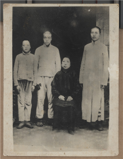 A look at Chairman Mao and his brothers