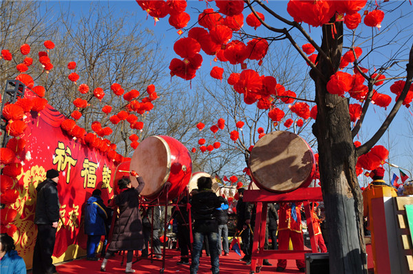 A guide for Year of the Rooster temple fairs in Beijing